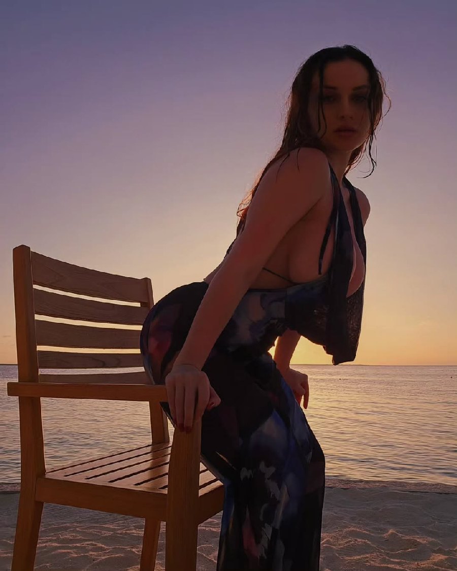 Sexy girl Miranda Faith nude in Tiruvananthapuram