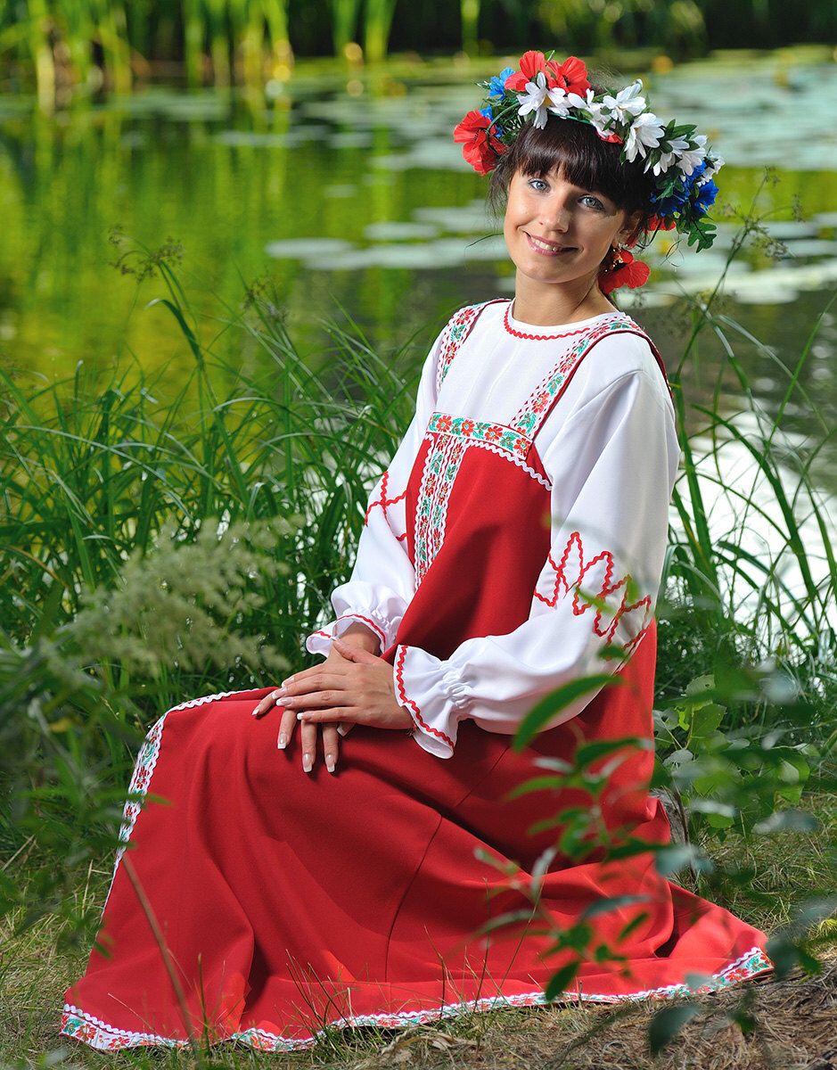 Beautiful girl Girls in Slavic costumes in Tiruvananthapuram