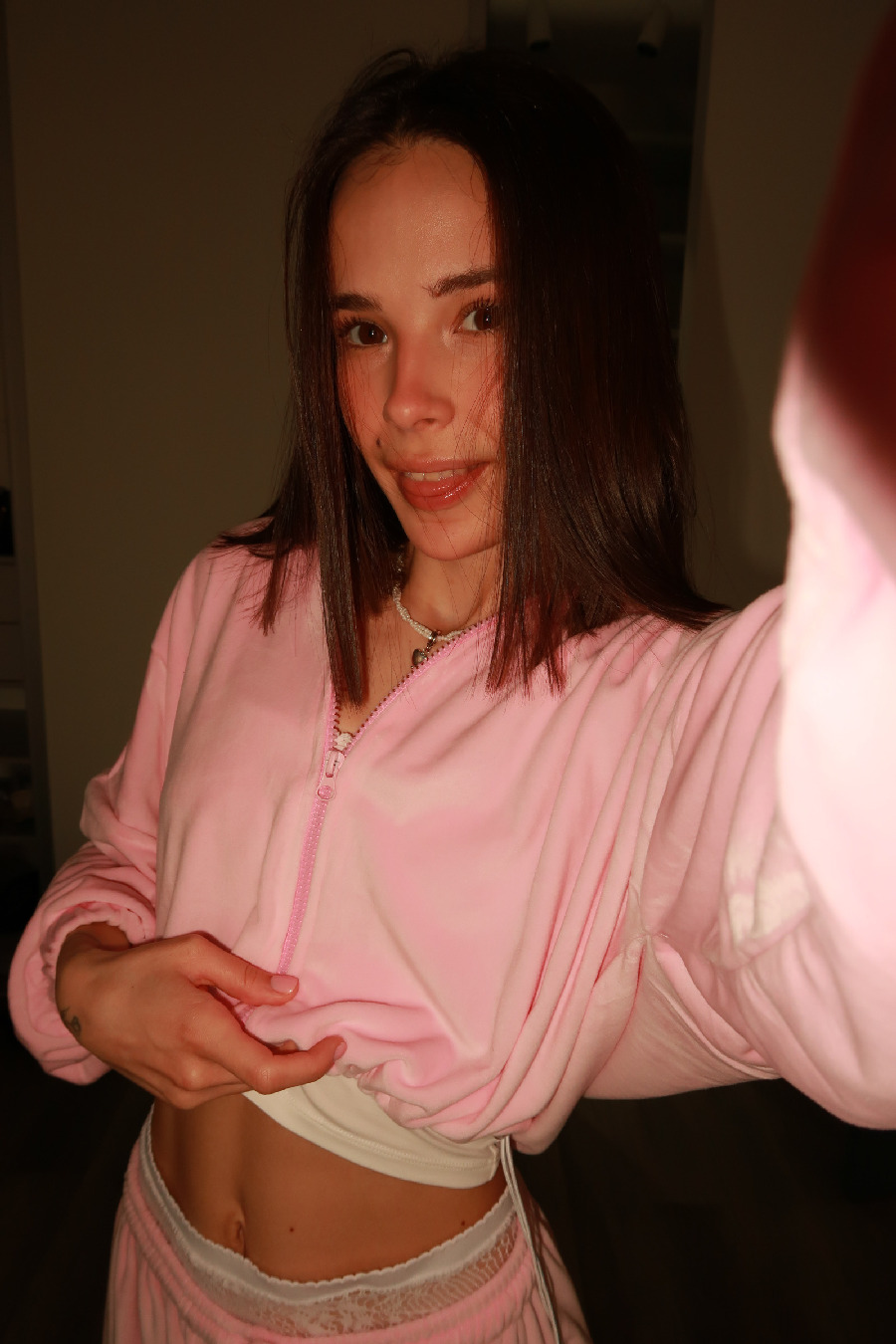 Tina brings the glow — live moments in Tiruvananthapuram